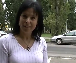 Czech Streets - LENKA
