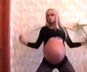 52 centimeter Pregnant stomach hot girl Cam porn on SexyWomen18.com